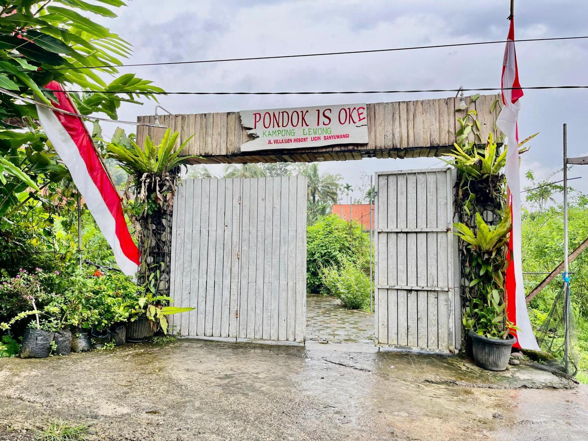 Pondok Is Oke Villa Scenic View バニュワンギ エクステリア 写真